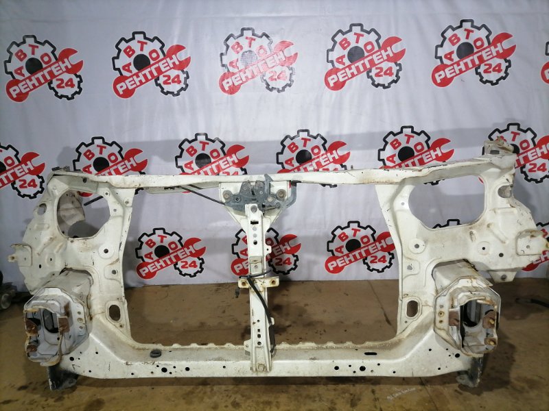 Рамка радиатора Nissan Liberty PM12 62500WF100 контрактная