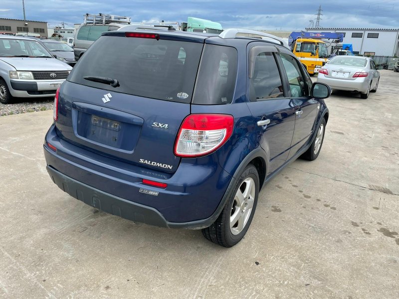 Suzuki sx4 полка в багажник