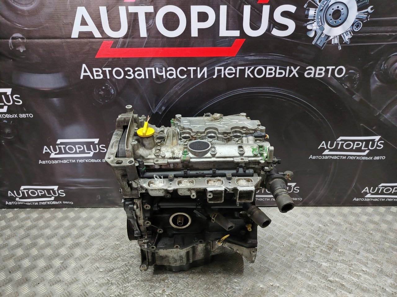 Двигатель K4M812 Renault