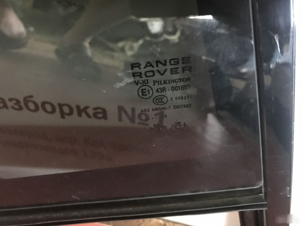 Стекло двери заднее Range Rover L405