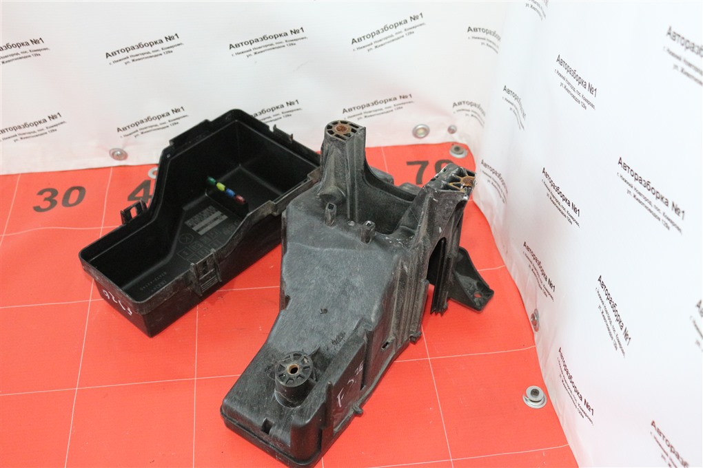 Крышка блока предохранителей RAV4 2004 20 1AZFE