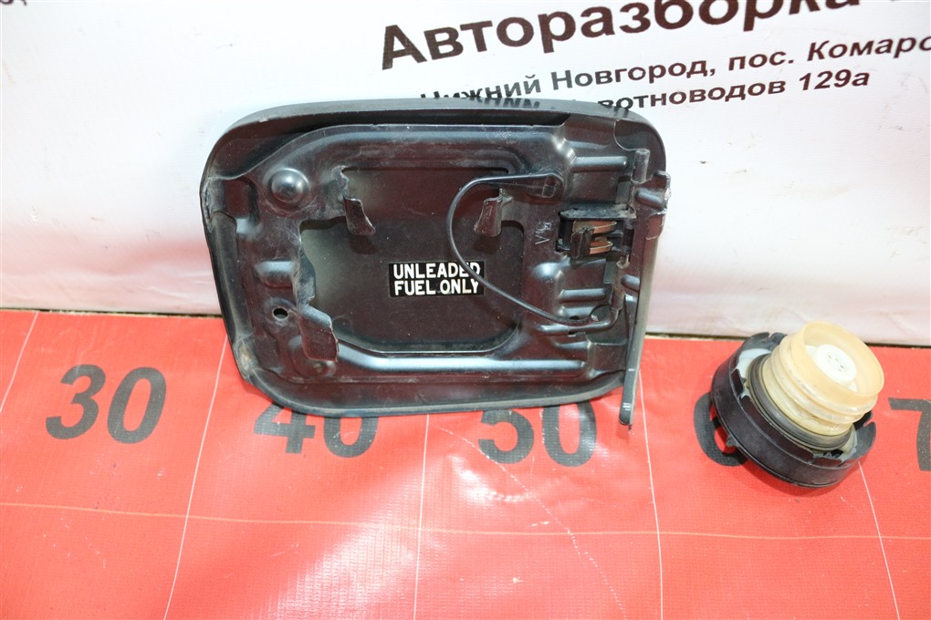 Лючок топливного бака RAV4 2004 20 1AZFE