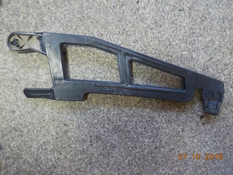 Кронштейн бампера заднего левый BMW X5 2007 E70 N62B48B 51127185985 Б/У