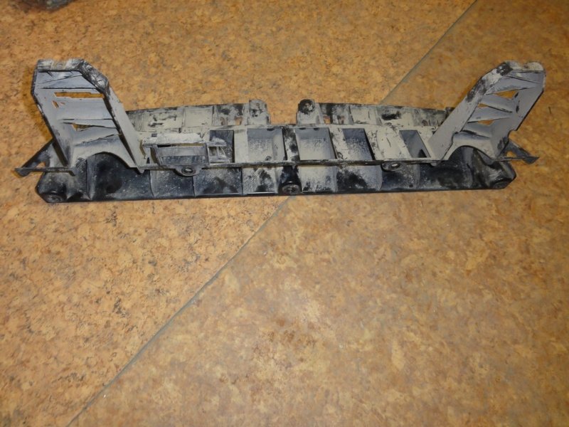 Кронштейн бампера заднего центральный BMW X5 E70 N62B48B