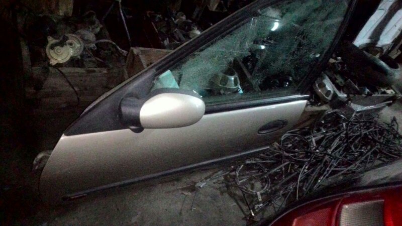 Дверь боковая передняя левая RENAULT LAGUNA 1 2000 VF1 F4P Б/У
