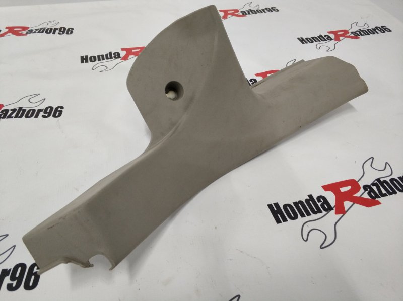 Накладка задняя правая Honda Civic 2006 4D LDA 84211SNAA01ZE контрактная