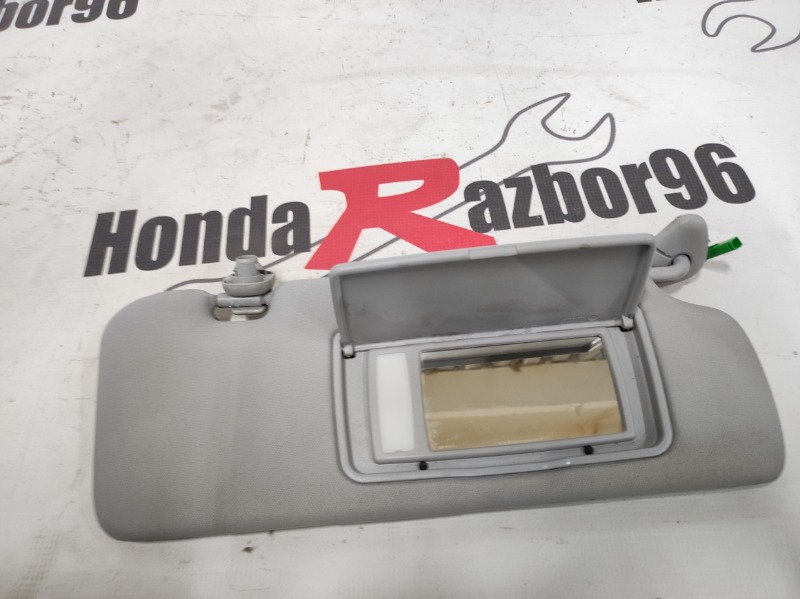 Козырек солнцезащитный правый Honda CR-V 3 RE5 R20A2
