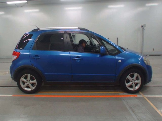 Suzuki Sx4 — фото 6