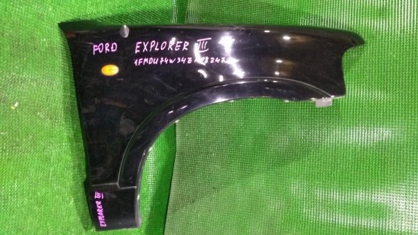 Крыло переднее правое FORD EXPLORER 3 U152 MODULAR V8 3893547 контрактная