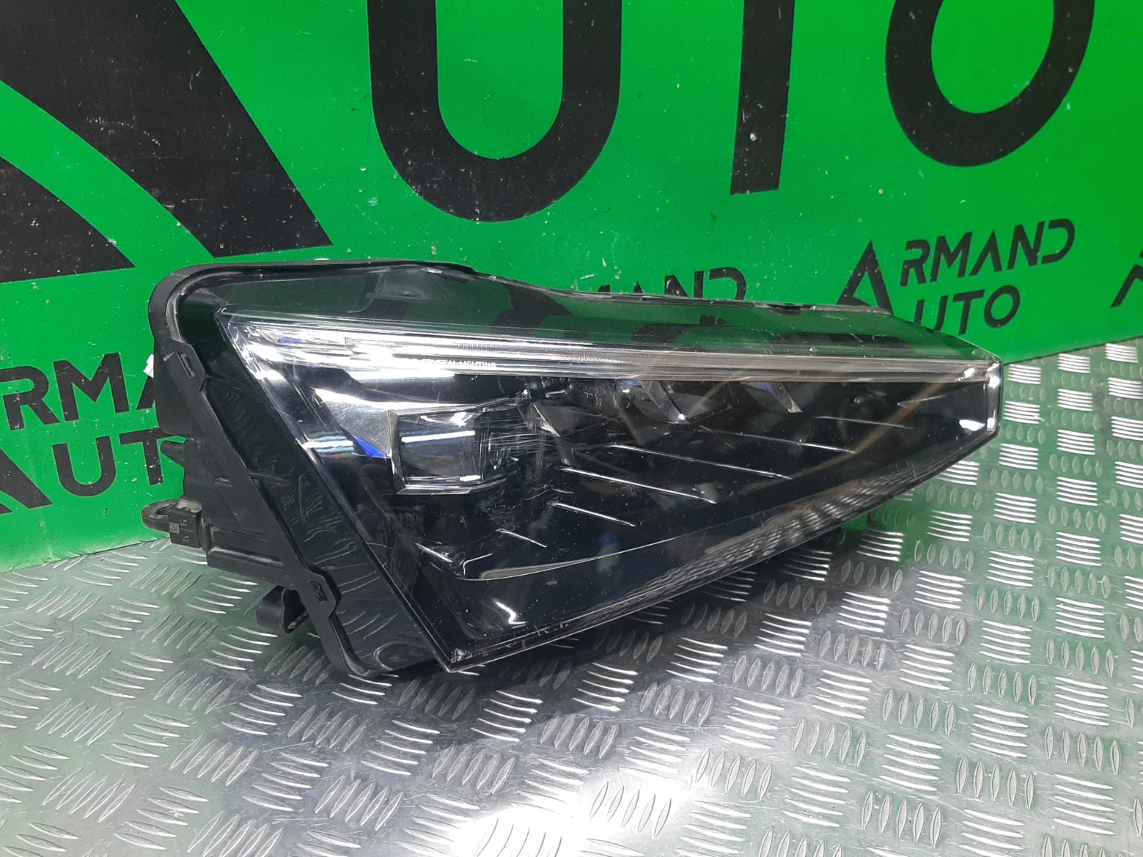 Фара шкода рапид 2025. Фара skoda rapid 2. 60u941020/2.