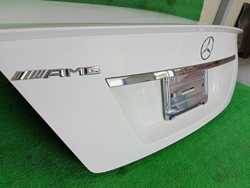 Крышка багажника задняя C-Class C200 W204.000 M156E63