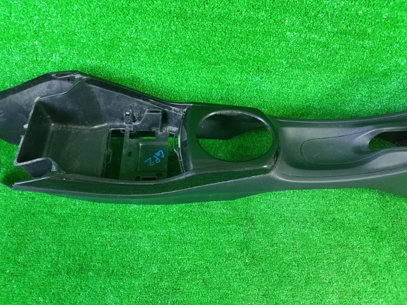 Бардачок между сиденьями FIT SHUTTLE GG7 L15A