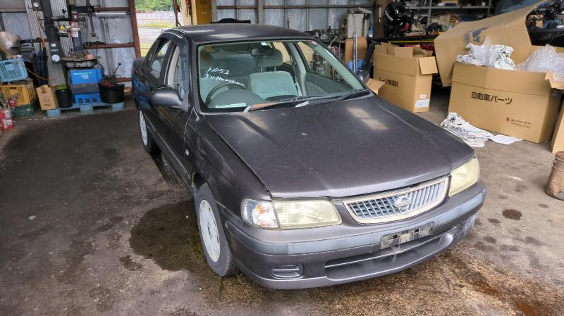 NISSAN SUNNY 2000