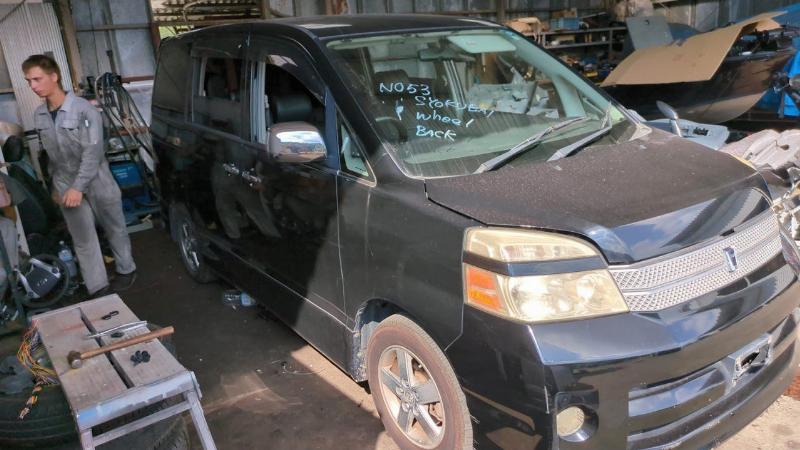 Toyota Voxy 2007