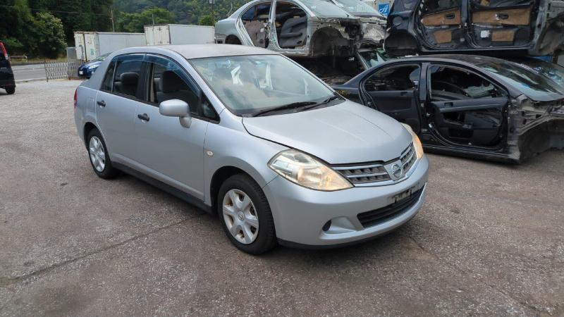 Nissan Tiida Latio 2010