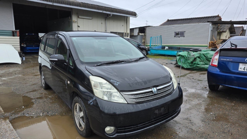 Toyota Isis 2007