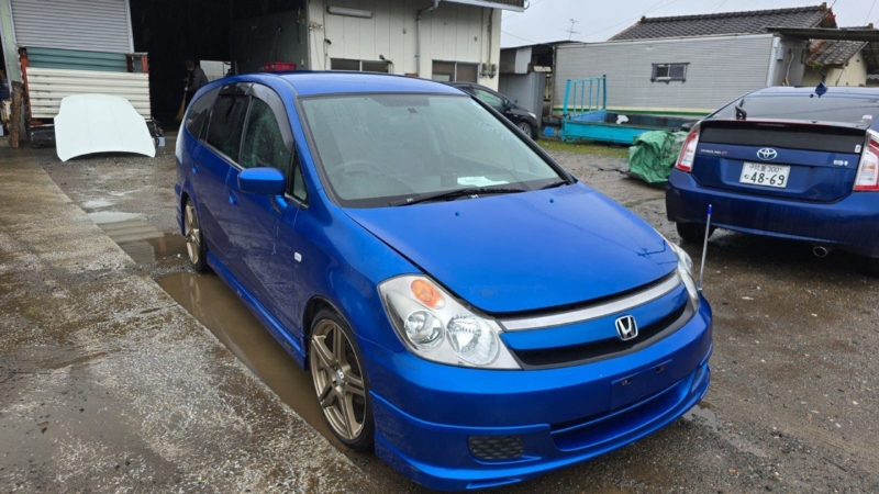 Honda Stream 2005
