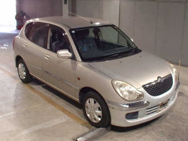 Toyota Duet 2002