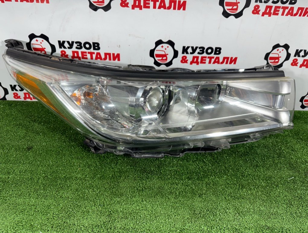 Фара ксеноновая toyota highlander XU50 2016 перед. прав. (б/у) toyota highlander XU50