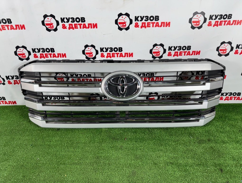 Решетка радиатора Toyota Land cruiser J300 2021 (б/у) Toyota Land cruiser J300