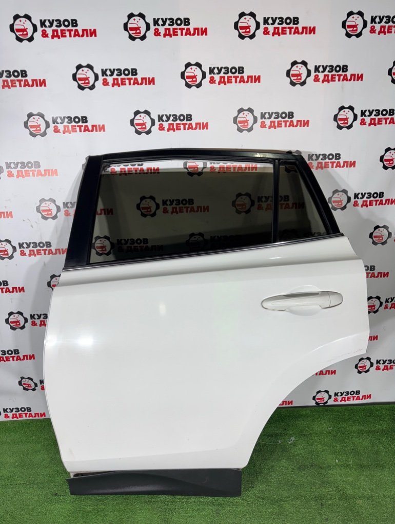 Дверь боковая Toyota RAV 4 XA40 2012 задн. лев. (б/у) Toyota RAV 4 XA40