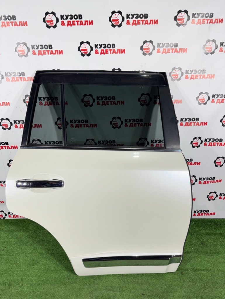 Дверь боковая Toyota Land Cruiser 200 2012 задн. прав. (б/у) Toyota Land Cruiser 200