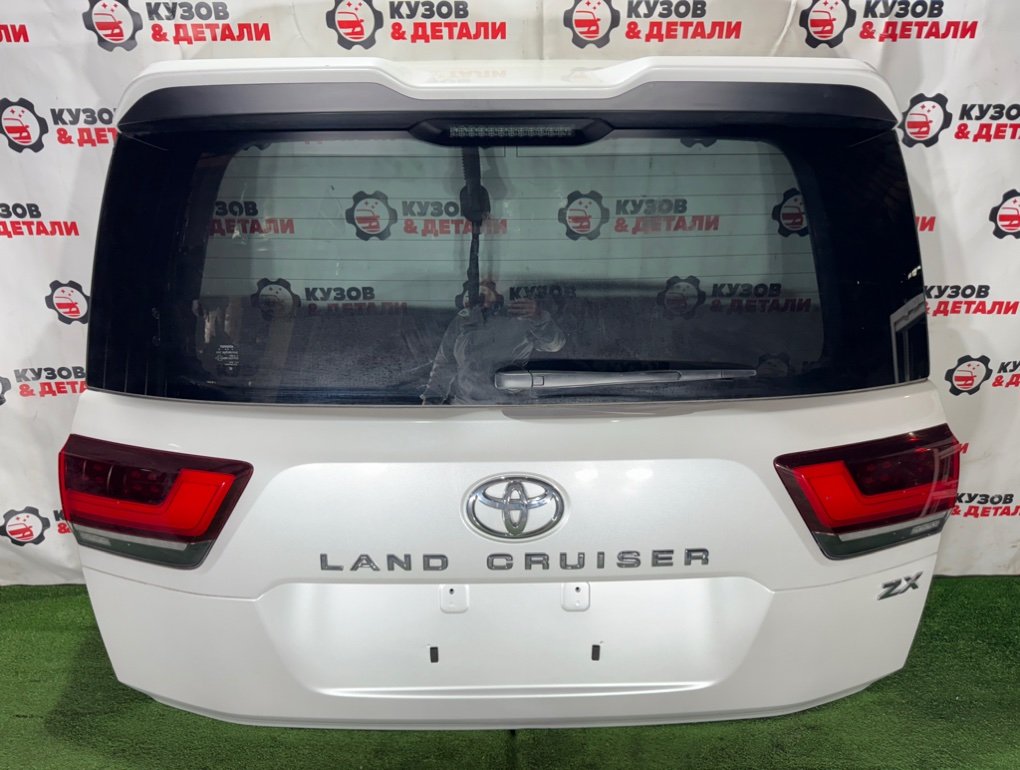 Крышка багажника Toyota Land cruiser 300 2021 (б/у) Toyota Land cruiser 300