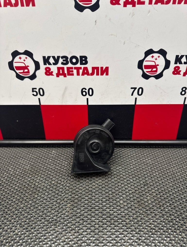 Звуковой сигнал volkswagen Passat B8 2014 (б/у) volkswagen Passat B8