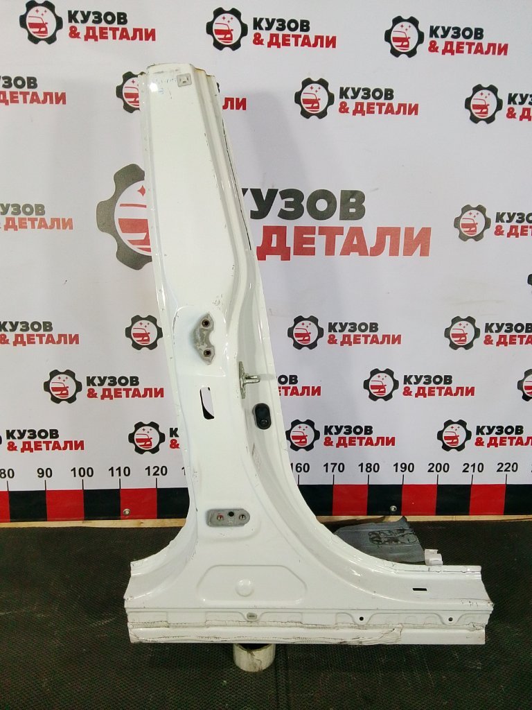 Центральная стойка кузова Toyota Camry V70 2017 прав. (б/у) Toyota Camry V70