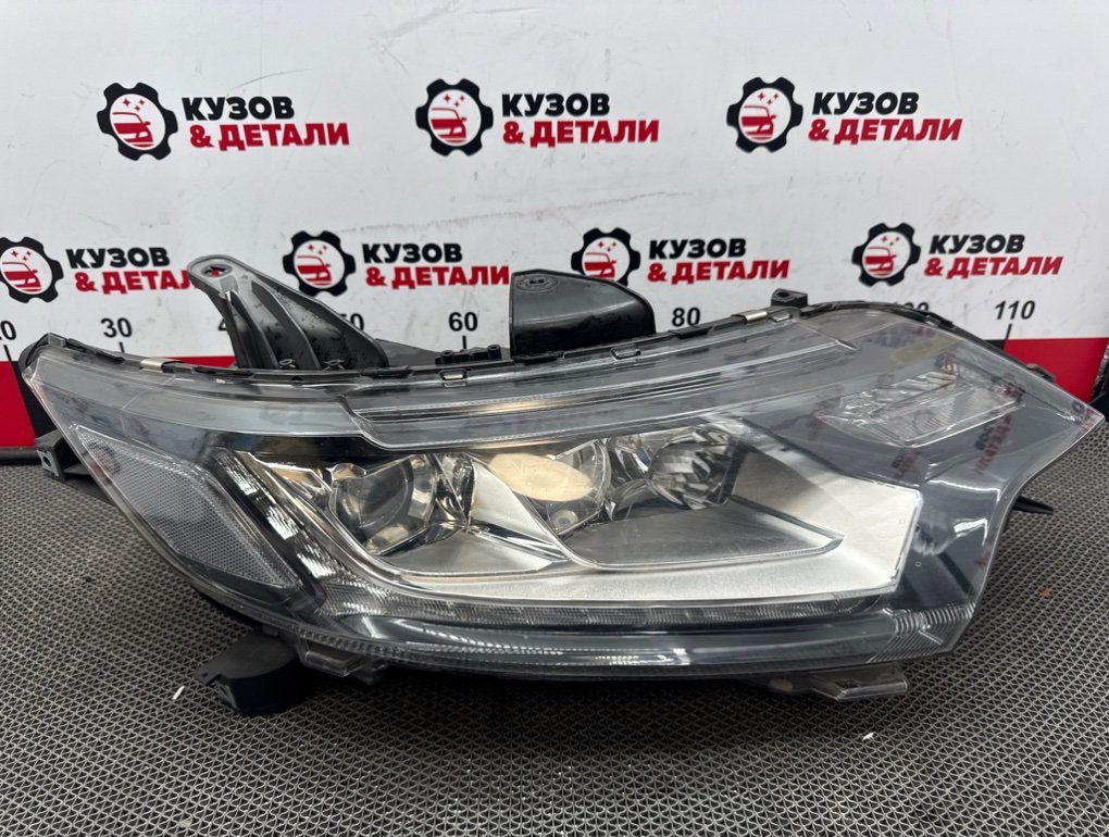 Фара светодиодная Mitsubishi Outlander 3 2015 (б/у) Mitsubishi Outlander 3