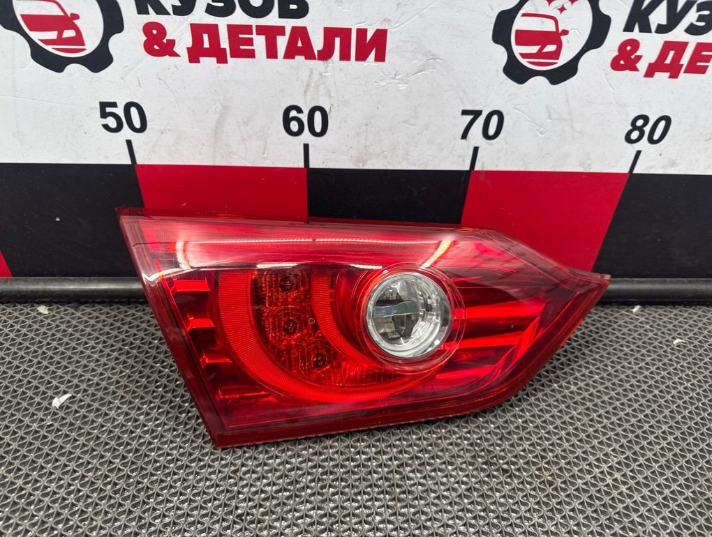 Фонарь крышки багажника Infiniti Q50 2013 задн. лев. (б/у) Infiniti Q50