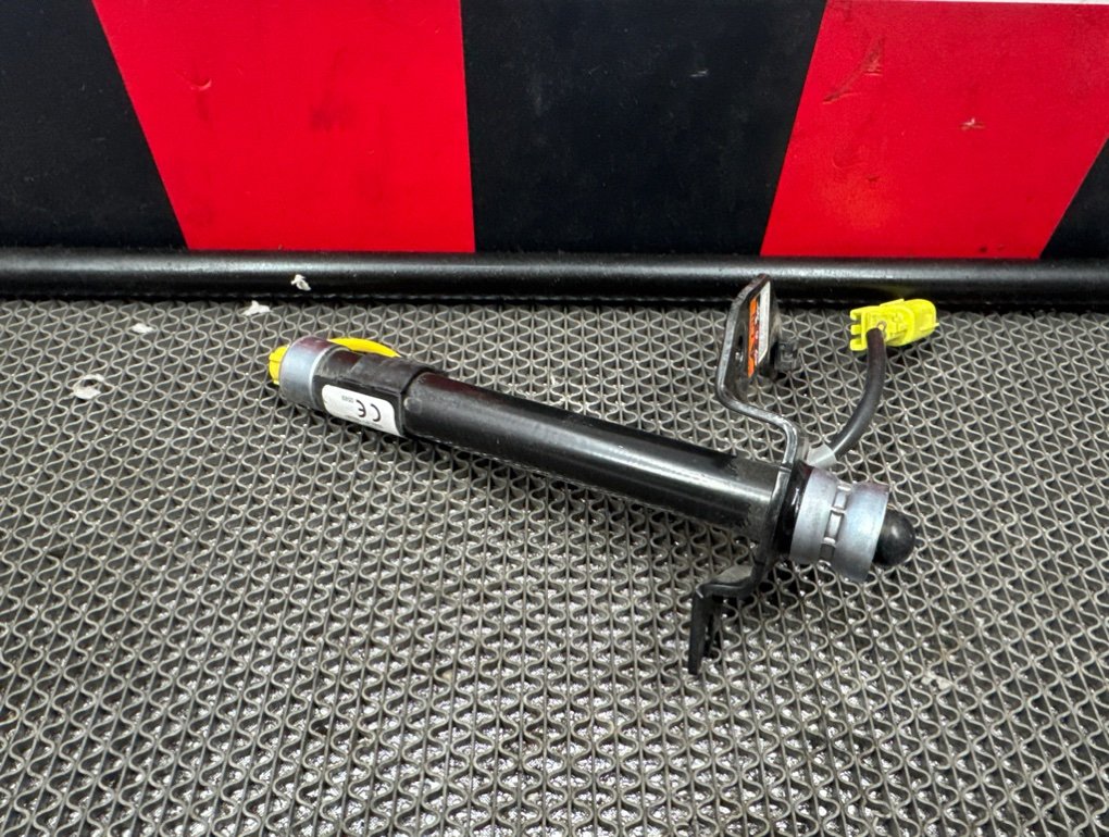 Пиропатрон капота Mazda Mazda6 GJ 2012 (б/у) Mazda Mazda6 GJ