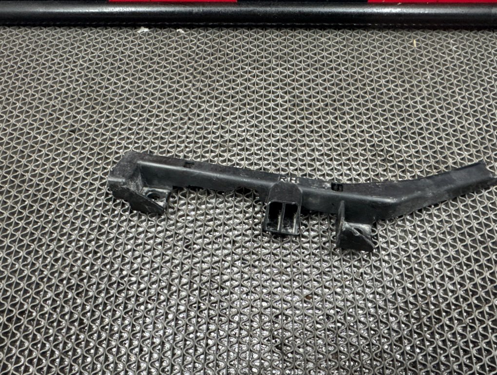 Замок капота Toyota Land Cruiser Prado J150 2017 (б/у) Toyota Land Cruiser Prado J150
