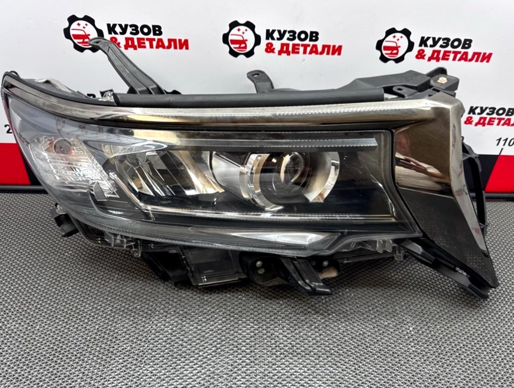 Фара светодиодная Toyota Land Cruiser Prado 150 BLACK EDITION 2017 прав. (б/у) Toyota Land Cruiser Prado 150