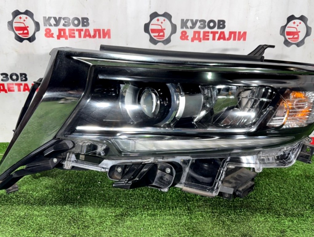 Фара светодиодная Toyota Land Cruiser Prado 150 2017 лев. (б/у) Toyota Land Cruiser Prado 150