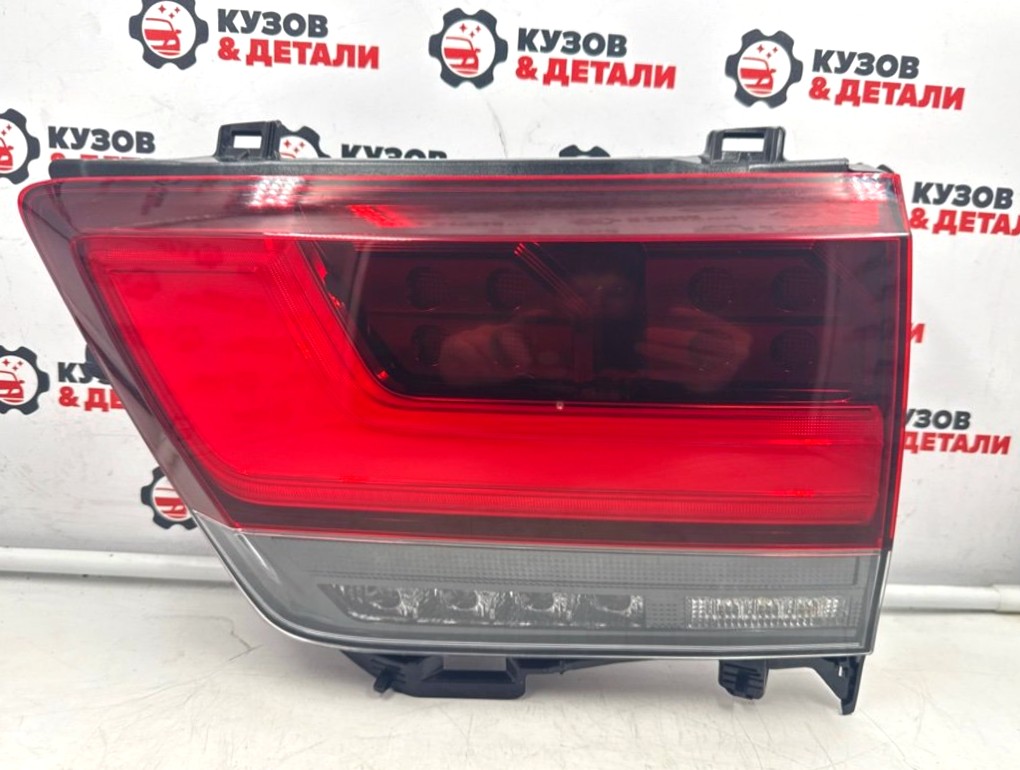 Фонарь крышки багажника Toyota Land Cruiser 300 2021 задн. прав. (б/у) Toyota Land Cruiser 300