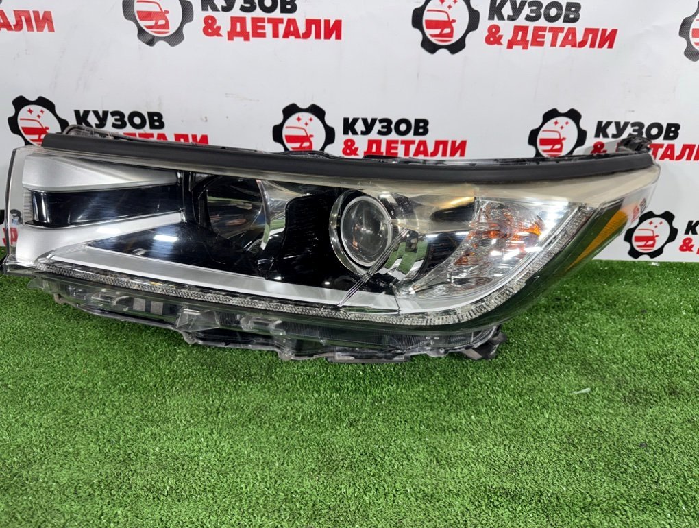 Фара ксеноновая toyota highlander XU50 2016 перед. лев. (б/у) toyota highlander XU50