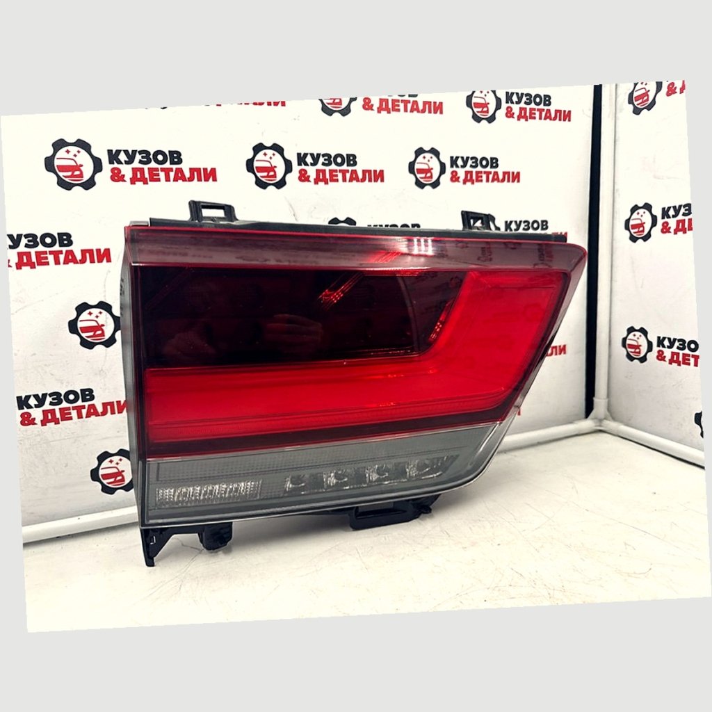 Фонарь крышки багажника Toyota Land Cruiser 300 2021 задн. лев. (б/у) Toyota Land Cruiser 300