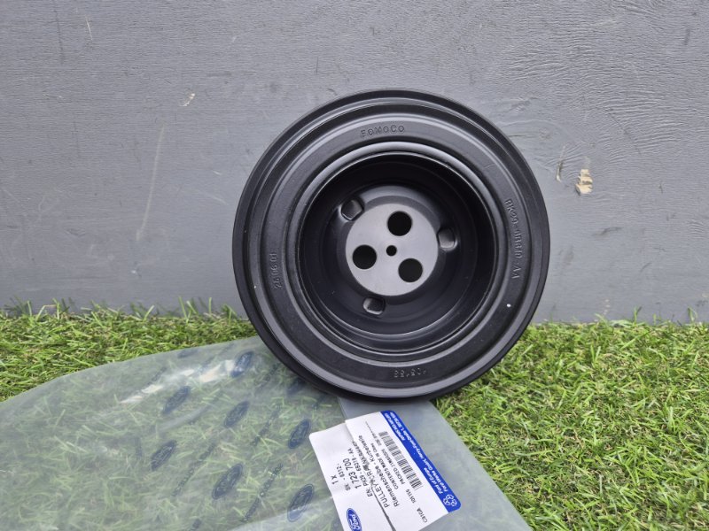 Шкив коленвала Ford Transit 2006 /2025 1723700 2.2