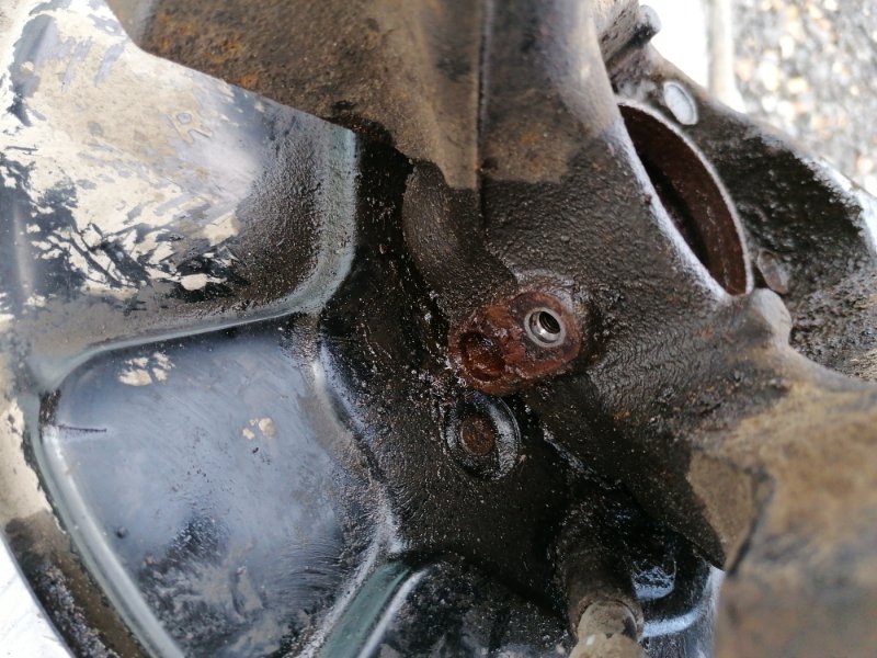 Кулак поворотный задний правый Toyota RAV4 ZSA42 2.0 3ZR-FE