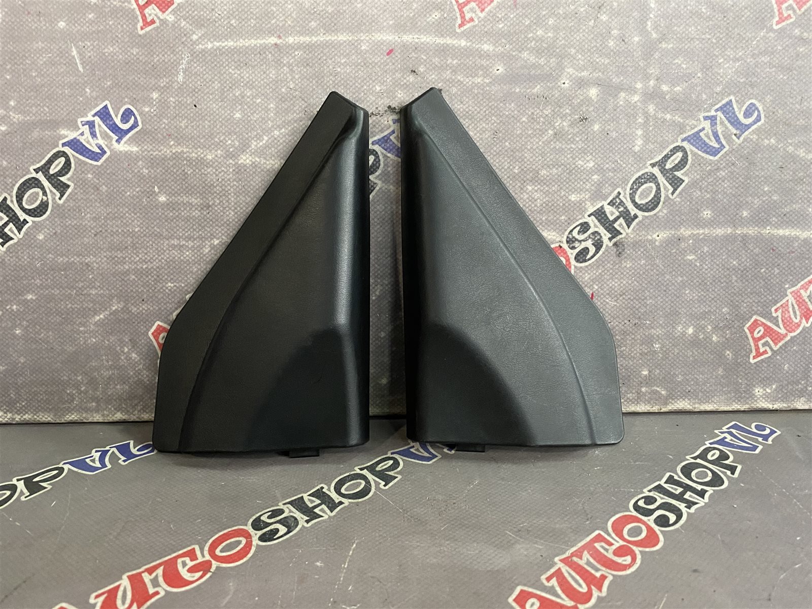 Накладка на дверь передняя SUZUKI JIMNY JB23W K6A 84750-81A01-5PK контрактная