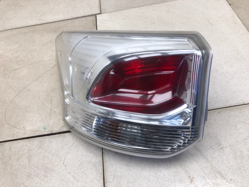 Gf2w mitsubishi outlander