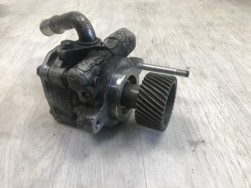НАСОС ГИДРОУСИЛИТЕЛЯ FORD BT-50 2006 2007 2008 2009 2010 2011 2012 KH8W 4M41 UR5632600D Б/У