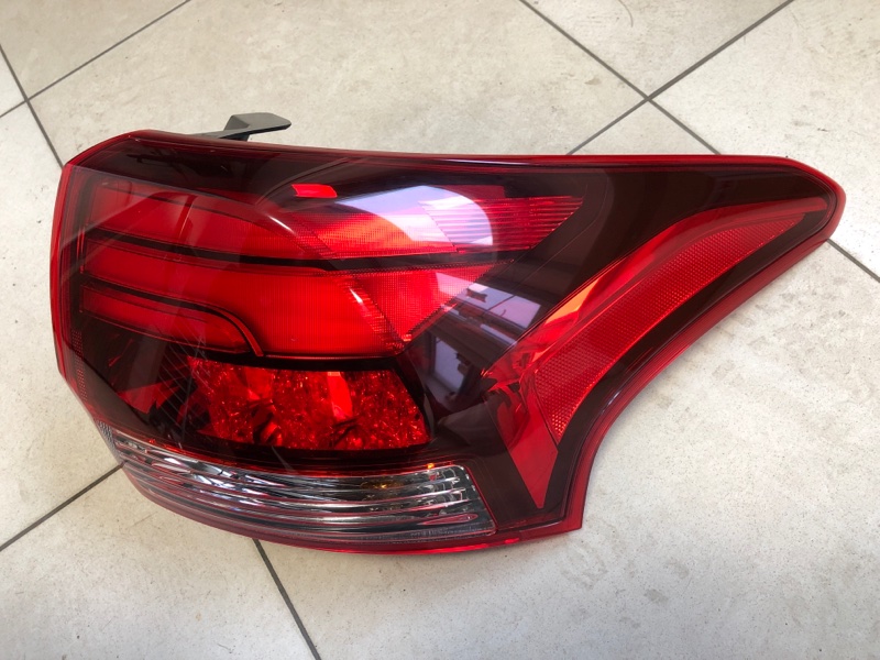 Gf2w mitsubishi outlander