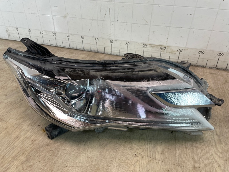 ФАРА передняя правая MITSUBISHI PAJERO SPORT 3 2015 2016 2017 2018 2019 2020 2021 KL 8301C794 Б/У