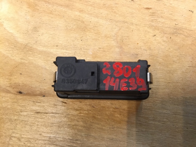 Кнопка аварийной сигнализации 5-series (E 39) E39 M54B25