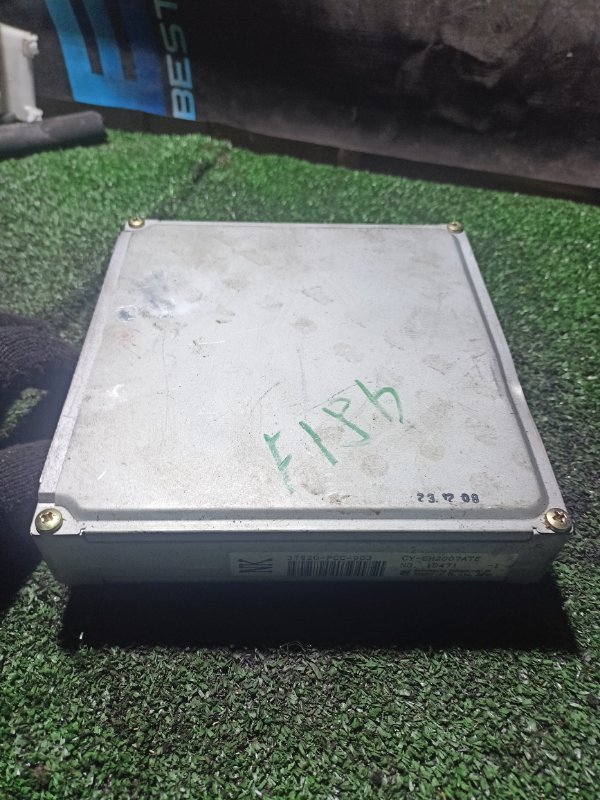 Электронный блок управления двигателем (ЭБУ) honda torneo CF3 f18b 37820pcc903 контрактная