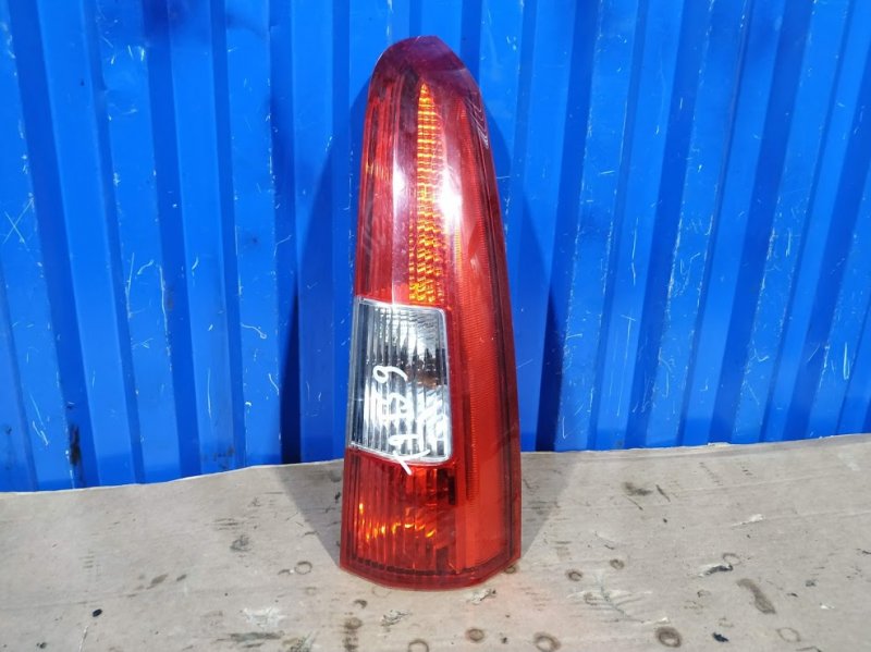 Фонарь Volvo V70 2 2005 прав. (б/у)