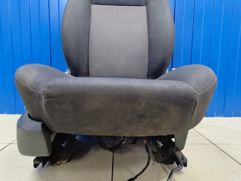 Сиденье переднее правое Mondeo 2001 3 1.8 CHBB