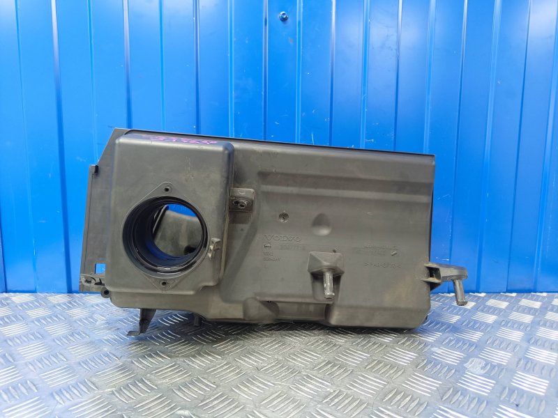 Корпус воздушного фильтра Volvo V70 3 2.5 B5254T10 2010 (б/у)